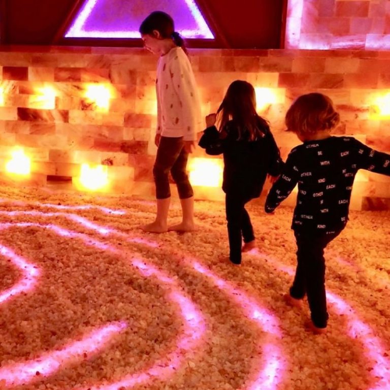 Salt Room HeavenLee Float Spa